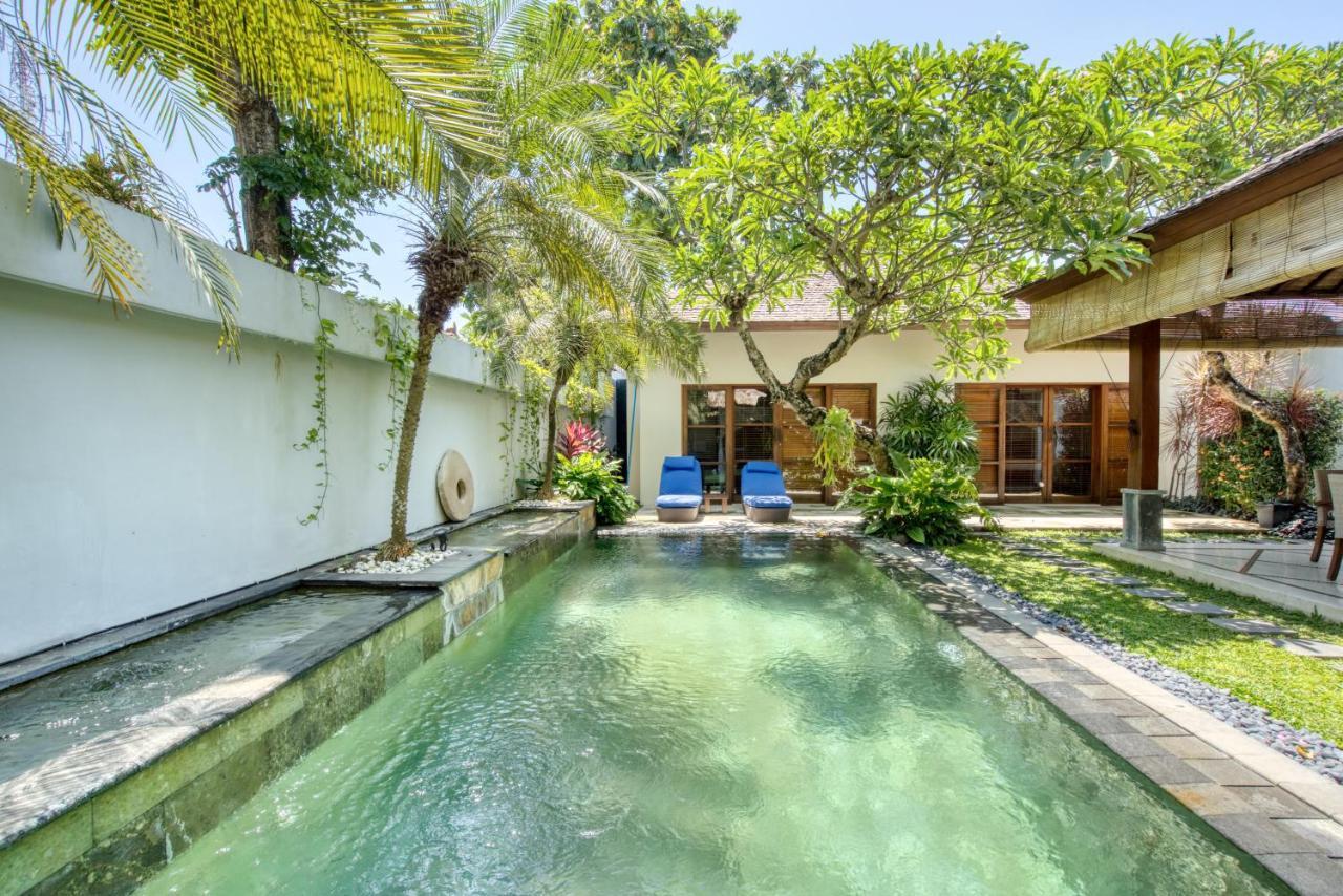 Villa Aisha Sanur Exterior foto