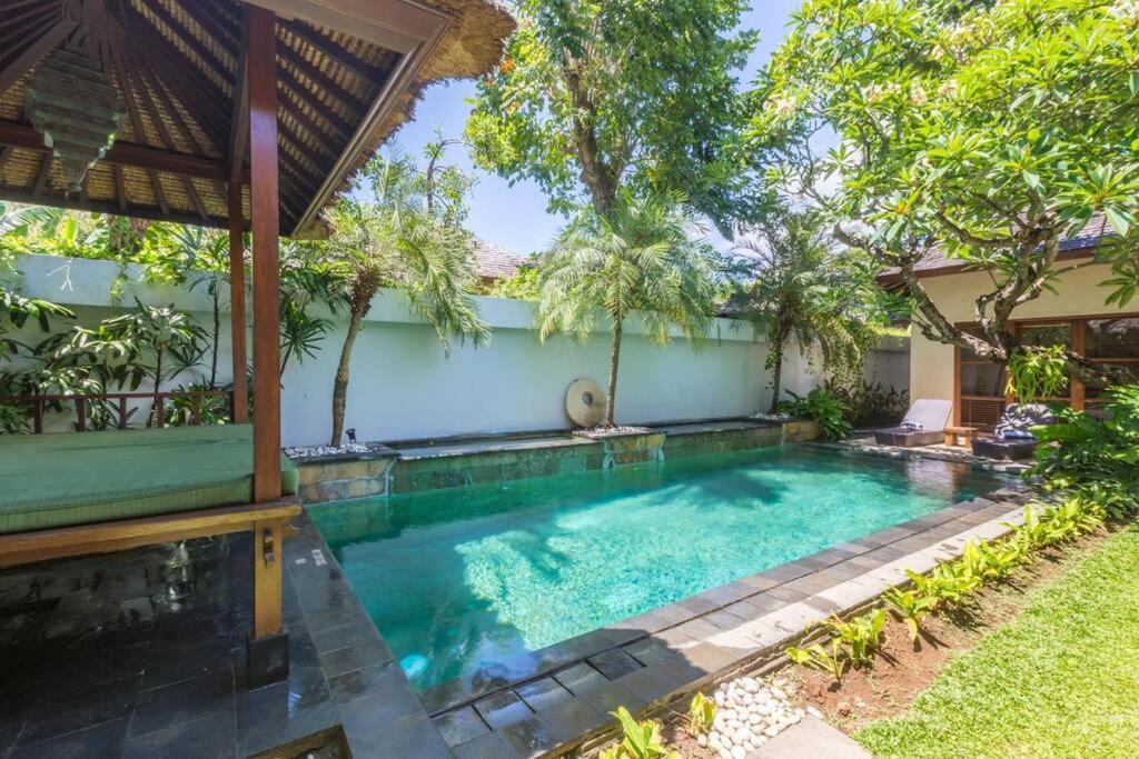 Villa Aisha Sanur Exterior foto
