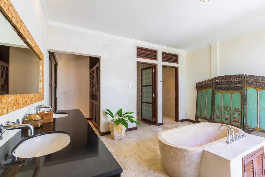 Villa Aisha Sanur Exterior foto